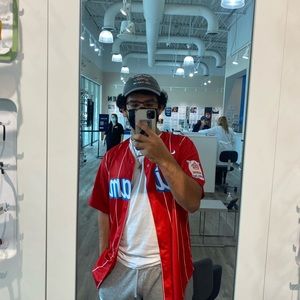 Meet your Posher, Max